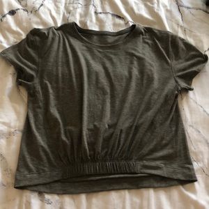 Lululemon crop top